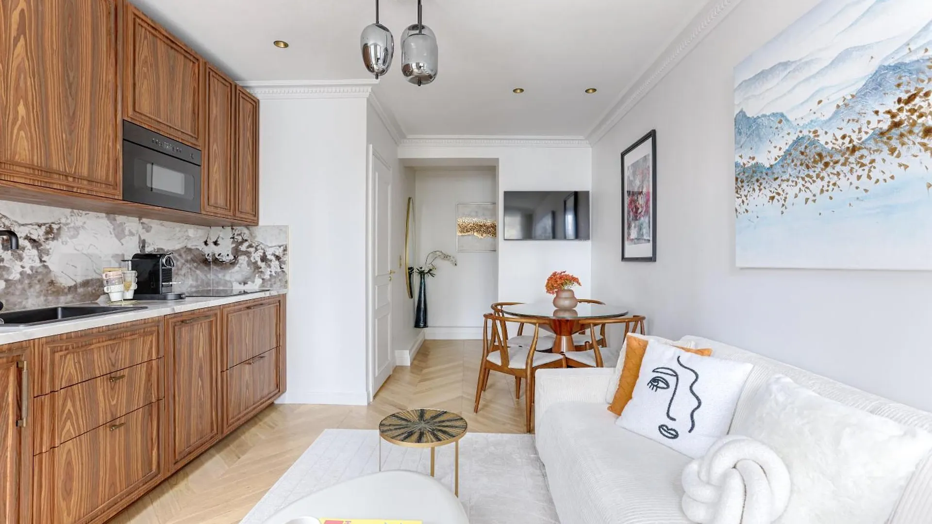 Stunning 1 Bedroom For 4 Near Montparnasse Paris